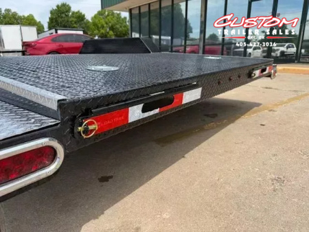 New #001840 2026 LOAD TRAIL CZ 20 X 83 TANDEM AXLE 7K STEEL FLOOR CAR HAULER W/ ALUMINUM TRIM PACKAGE