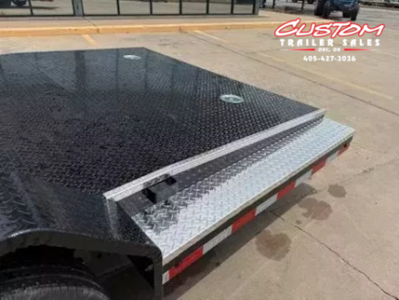 New #001840 2026 LOAD TRAIL CZ 20 X 83 TANDEM AXLE 7K STEEL FLOOR CAR HAULER W/ ALUMINUM TRIM PACKAGE