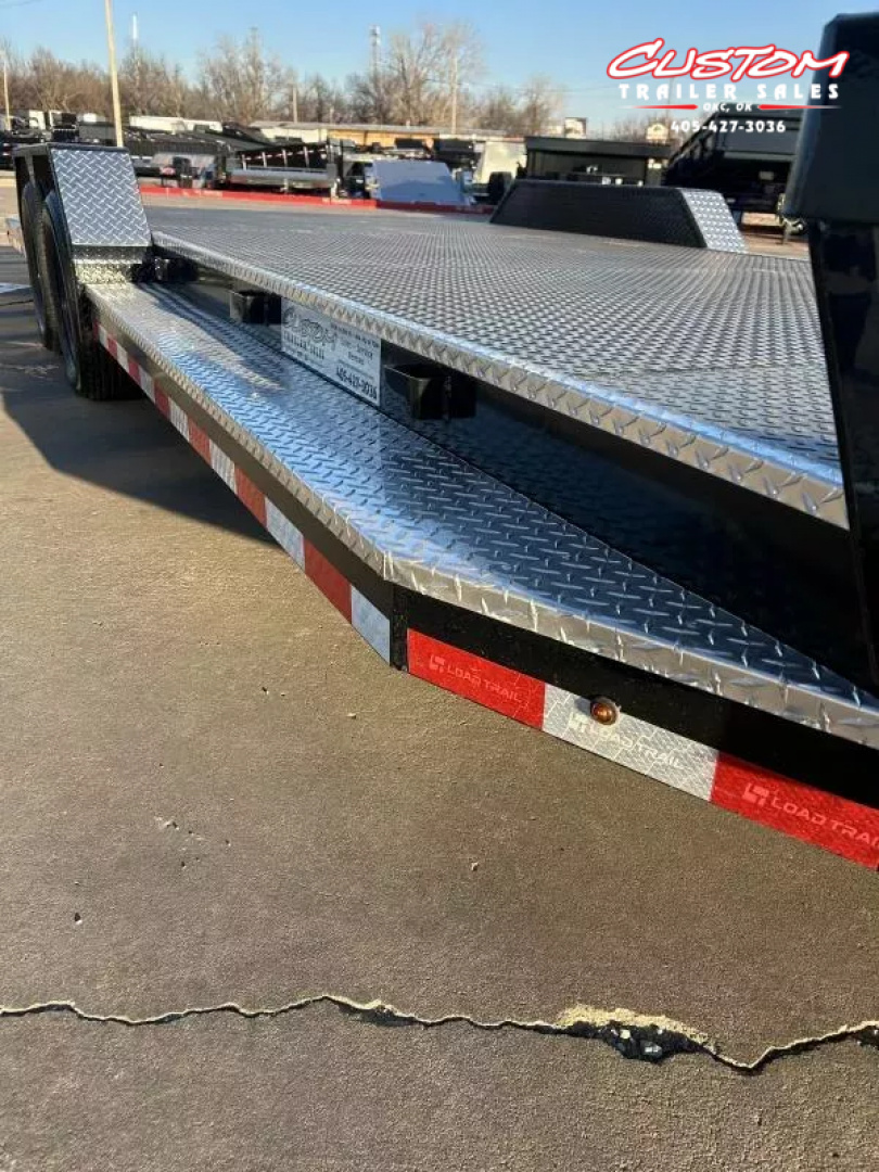 New #001842 2026 LOAD TRAIL CZ 22 X 83 TANDEM AXLE 7K STEEL FLOOR CAR HAULER W/ ALUMINUM TRIM PACKAGE