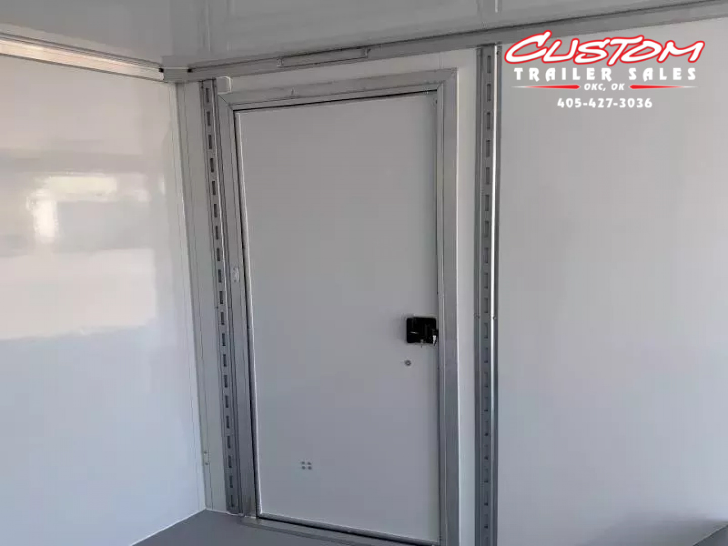 New #002086 2026 CELL TECH TA3 8.5 X 16 TANDEM AXLE ALL STEEL ENCLOSED W/ REAR RAMP DOOR