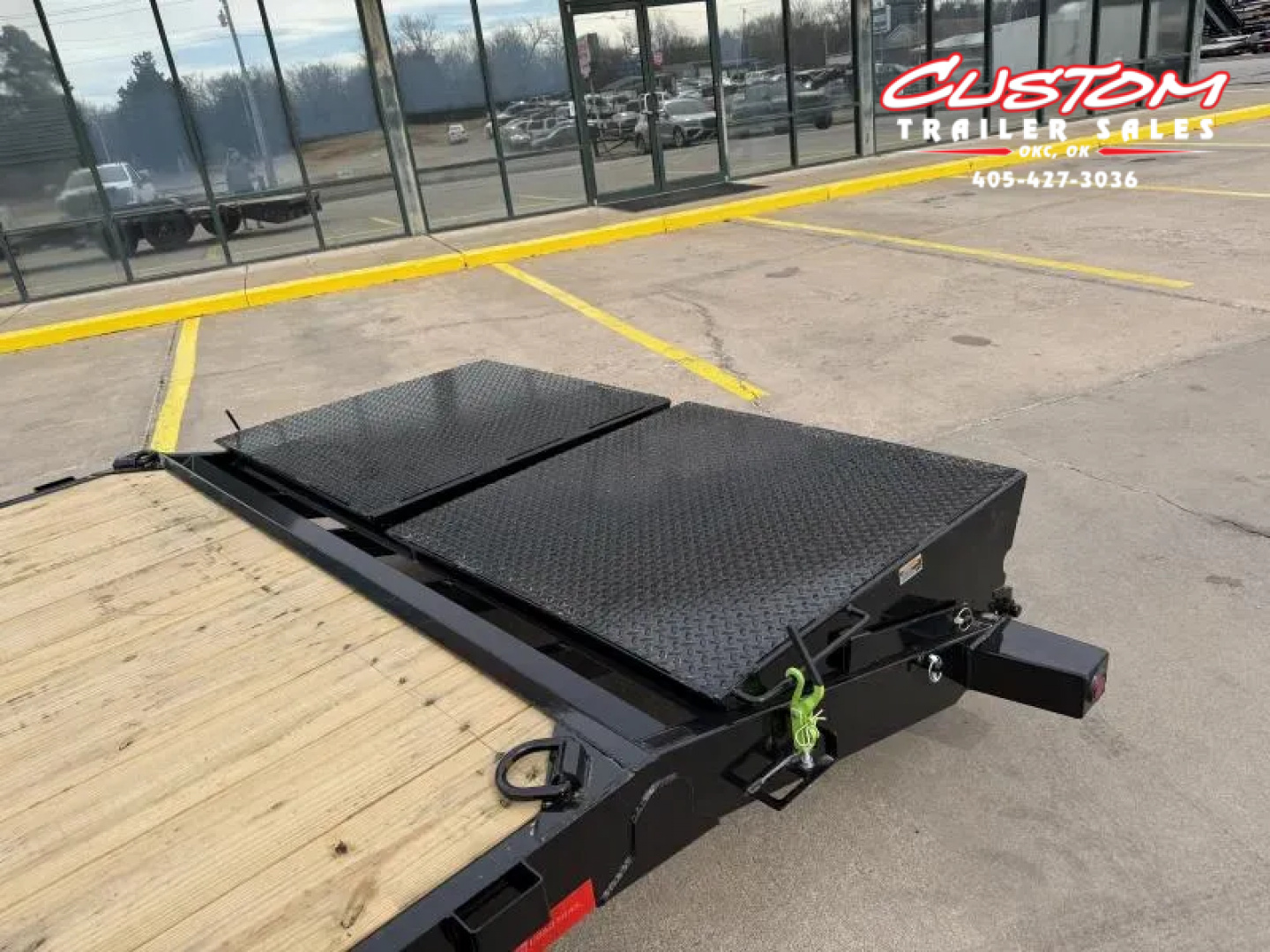 New #004667 2026 LOAD TRAIL CH 22 X 83 TANDEM AXLE 14K EQUIPMENT HAULER W/ MAX RAMPS