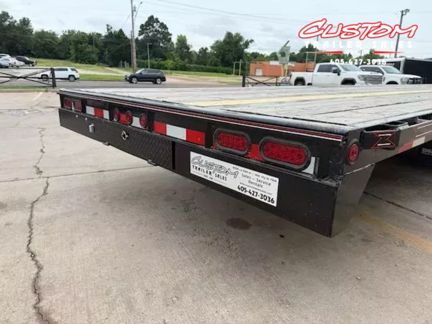 Used #033635 USED 2023 DIAMOND T DTF 40 X 102 DUAL TANDEM 20K STRAIGHT DECK GOOSENECK