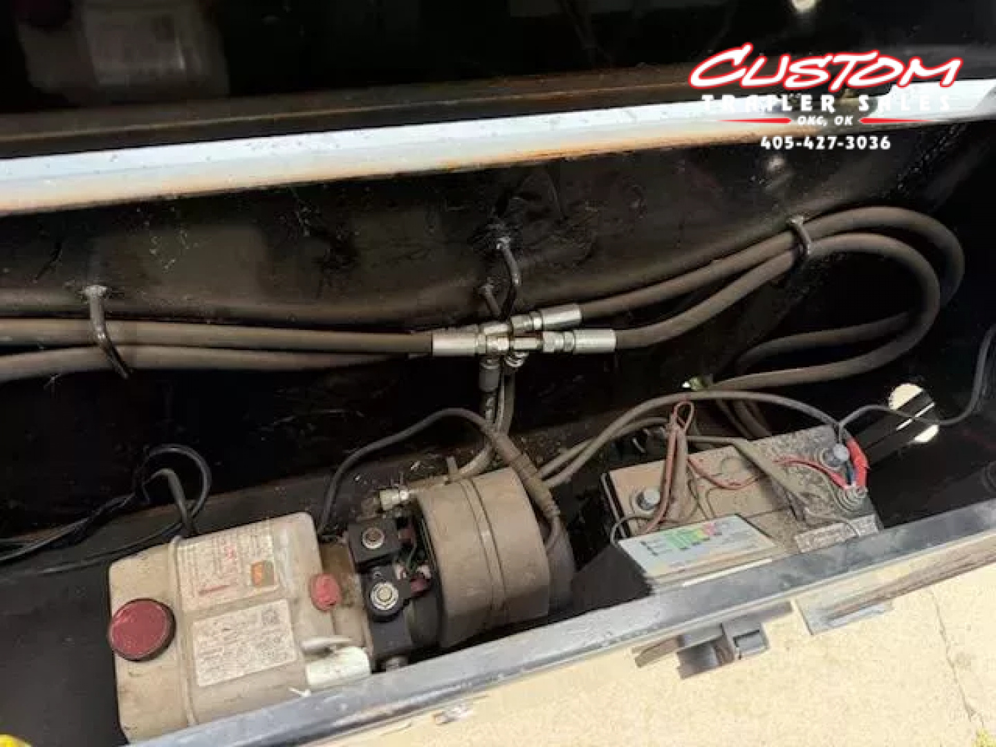 Used #033635 USED 2023 DIAMOND T DTF 40 X 102 DUAL TANDEM 20K STRAIGHT DECK GOOSENECK