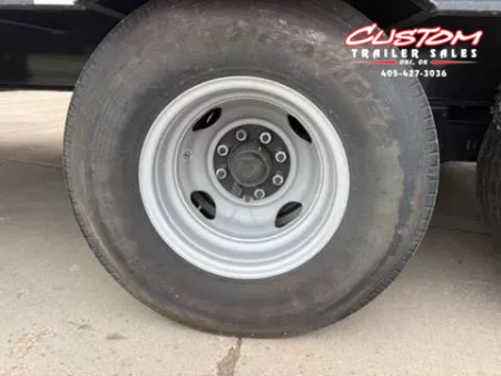 Used #033635 USED 2023 DIAMOND T DTF 40 X 102 DUAL TANDEM 20K STRAIGHT DECK GOOSENECK