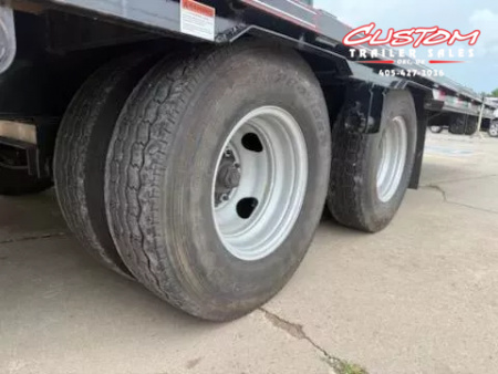 Used #033635 USED 2023 DIAMOND T DTF 40 X 102 DUAL TANDEM 20K STRAIGHT DECK GOOSENECK