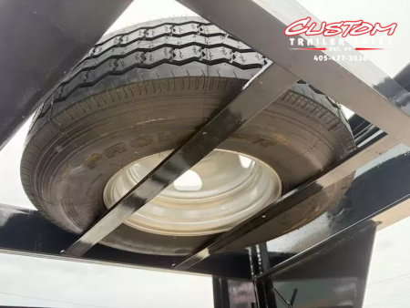 Used #033635 USED 2023 DIAMOND T DTF 40 X 102 DUAL TANDEM 20K STRAIGHT DECK GOOSENECK