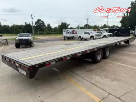 Used #033635 USED 2023 DIAMOND T DTF 40 X 102 DUAL TANDEM 20K STRAIGHT DECK GOOSENECK