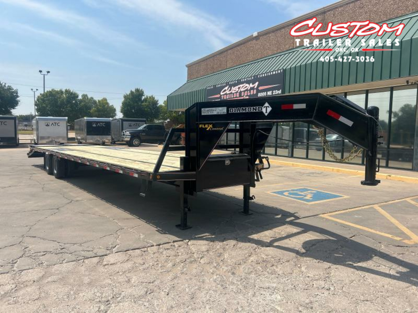New #034856 2025 DIAMOND T DTF 36 X 102 DUAL TANDEM 20K FLATBED GOOSENECK W/ MAXX RAMPS