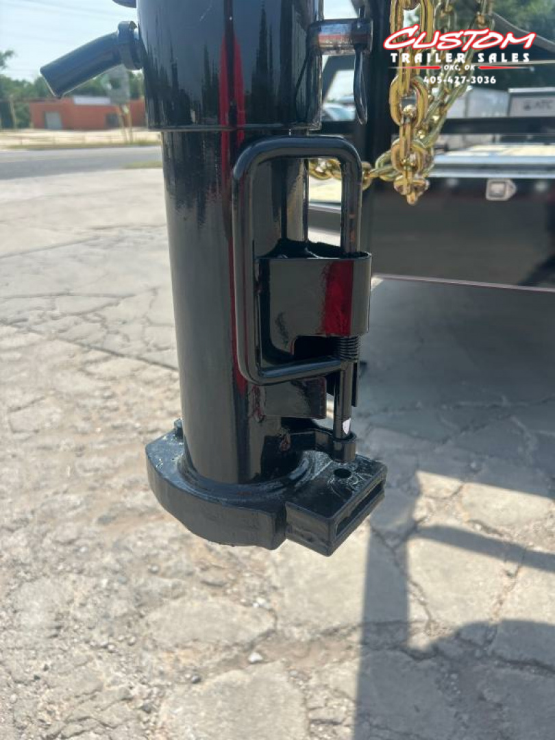 New #034856 2025 DIAMOND T DTF 36 X 102 DUAL TANDEM 20K FLATBED GOOSENECK W/ MAXX RAMPS