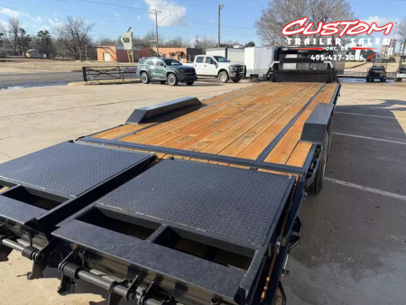 New #036043 2026 DIAMOND TSDSKP2008GN 30 X 102 SUPER DUTY SKID PRO 20K GOOSENECK EQUIPMENT W/ MINI MAXX RAMPS