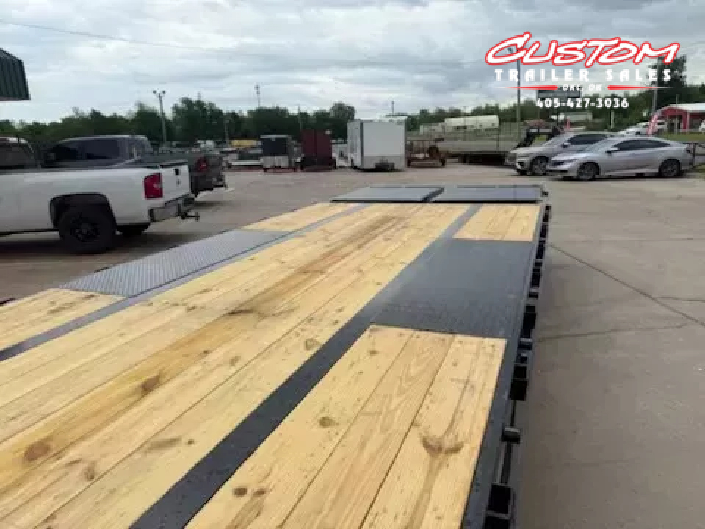 New #036056 2024 DIAMOND T DTF 40 X 102 DUAL TANDEM 24K FLATBED GOOSENECK W/ MAXX RAMPS