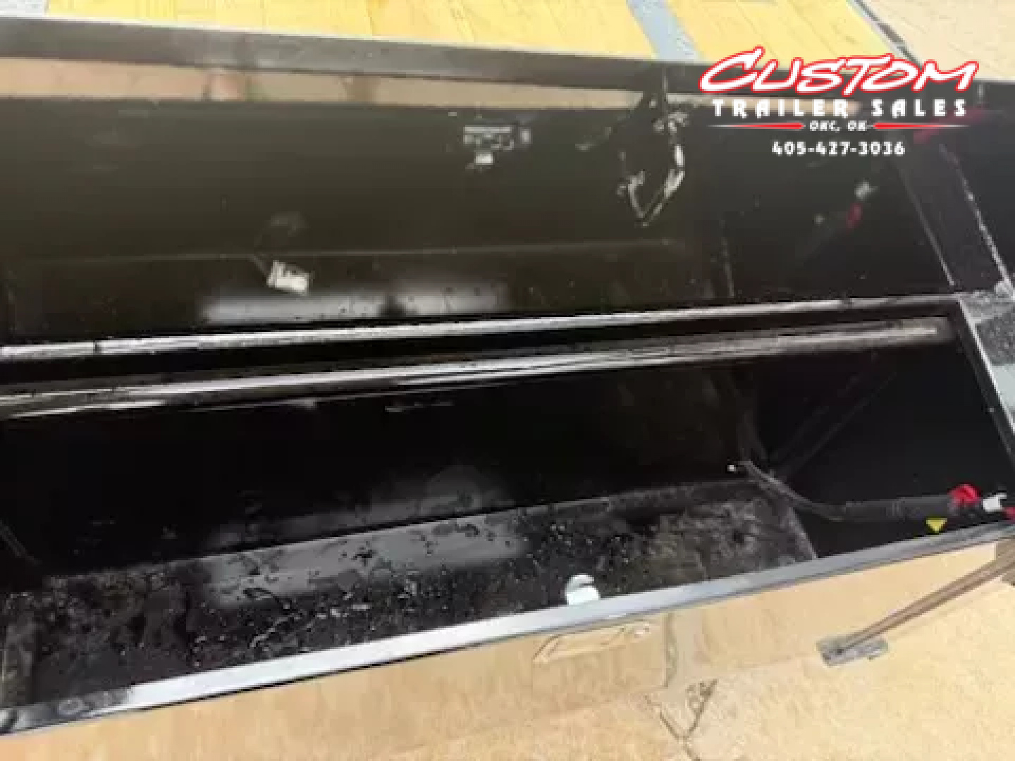 New #036056 2024 DIAMOND T DTF 40 X 102 DUAL TANDEM 24K FLATBED GOOSENECK W/ MAXX RAMPS