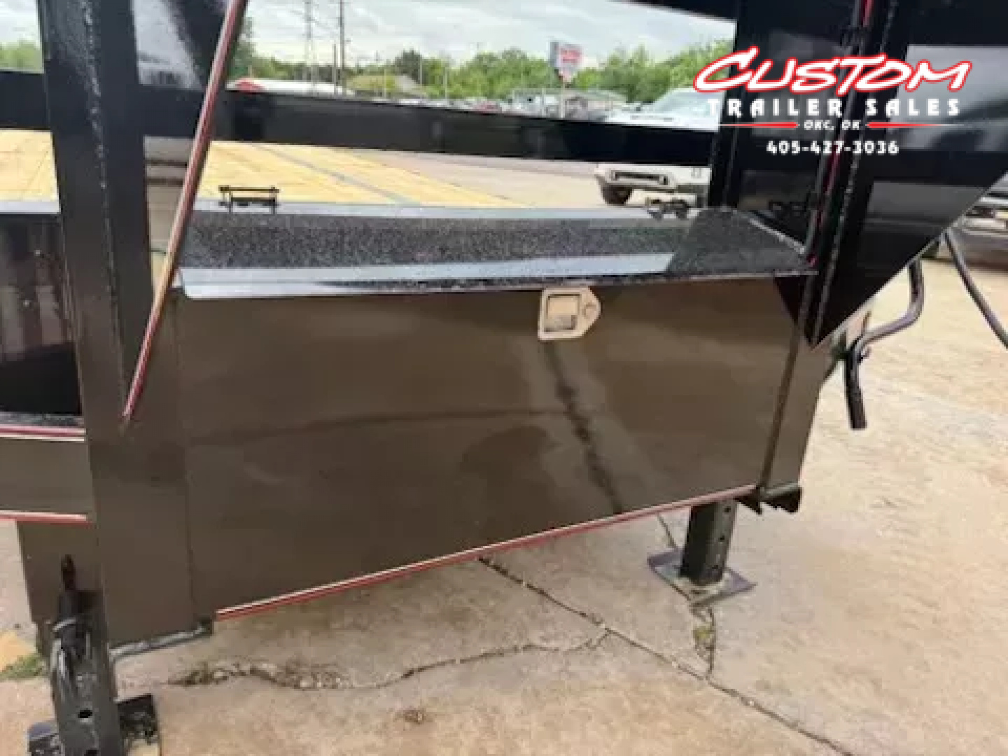 New #036056 2024 DIAMOND T DTF 40 X 102 DUAL TANDEM 24K FLATBED GOOSENECK W/ MAXX RAMPS