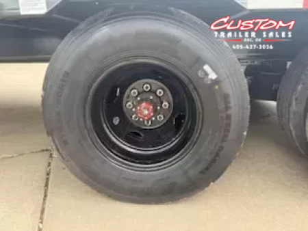 New #036056 2024 DIAMOND T DTF 40 X 102 DUAL TANDEM 24K FLATBED GOOSENECK W/ MAXX RAMPS