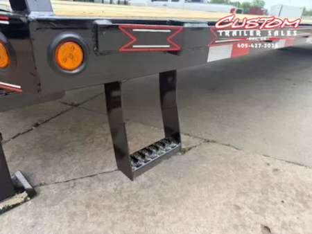 New #036056 2024 DIAMOND T DTF 40 X 102 DUAL TANDEM 24K FLATBED GOOSENECK W/ MAXX RAMPS