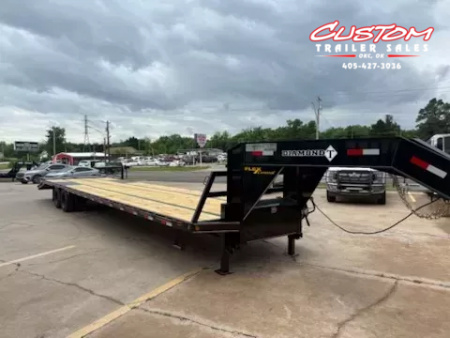 New #036056 2024 DIAMOND T DTF 40 X 102 DUAL TANDEM 24K FLATBED GOOSENECK W/ MAXX RAMPS
