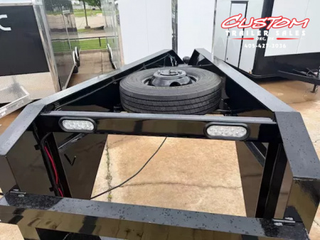 New #036056 2024 DIAMOND T DTF 40 X 102 DUAL TANDEM 24K FLATBED GOOSENECK W/ MAXX RAMPS