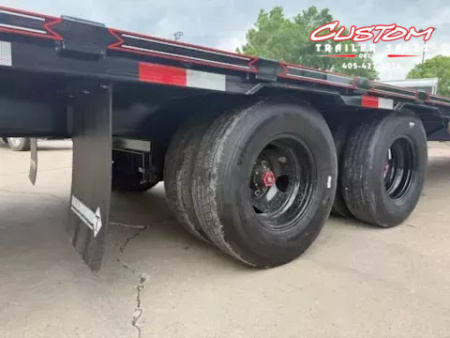 New #036056 2024 DIAMOND T DTF 40 X 102 DUAL TANDEM 24K FLATBED GOOSENECK W/ MAXX RAMPS