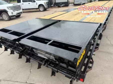 New #036056 2024 DIAMOND T DTF 40 X 102 DUAL TANDEM 24K FLATBED GOOSENECK W/ MAXX RAMPS