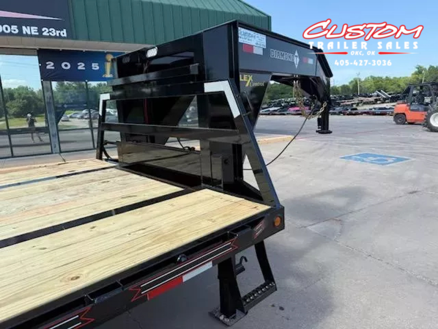 New #036527 2026 DIAMOND T DTF 40 X 102 DUAL TANDEM 20K GOOSENECK W/ MAXX RAMPS