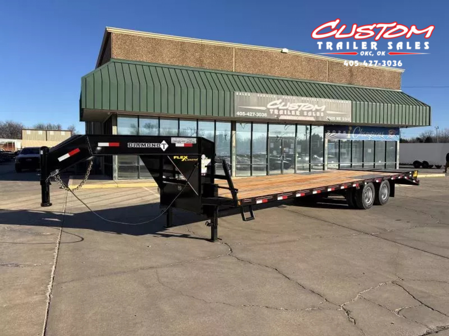 New #037168 2026 DIAMOND T DTF 32 X 102 DUAL TANDEM 20K FLAT BED GOOSENECK W/ MAXX RAMPS