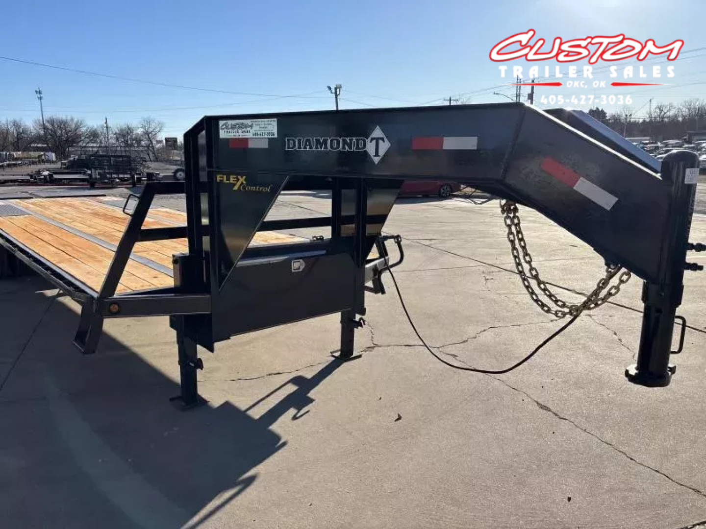 New #037168 2026 DIAMOND T DTF 32 X 102 DUAL TANDEM 20K FLAT BED GOOSENECK W/ MAXX RAMPS