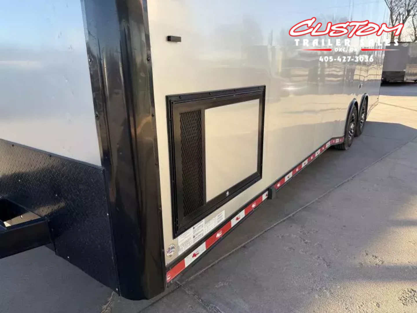 Used #037345 USED 2020 FOREST RIVER TA4 8.5 X 28 TANDEM AXLE ENCLOSED RACE TRAILER