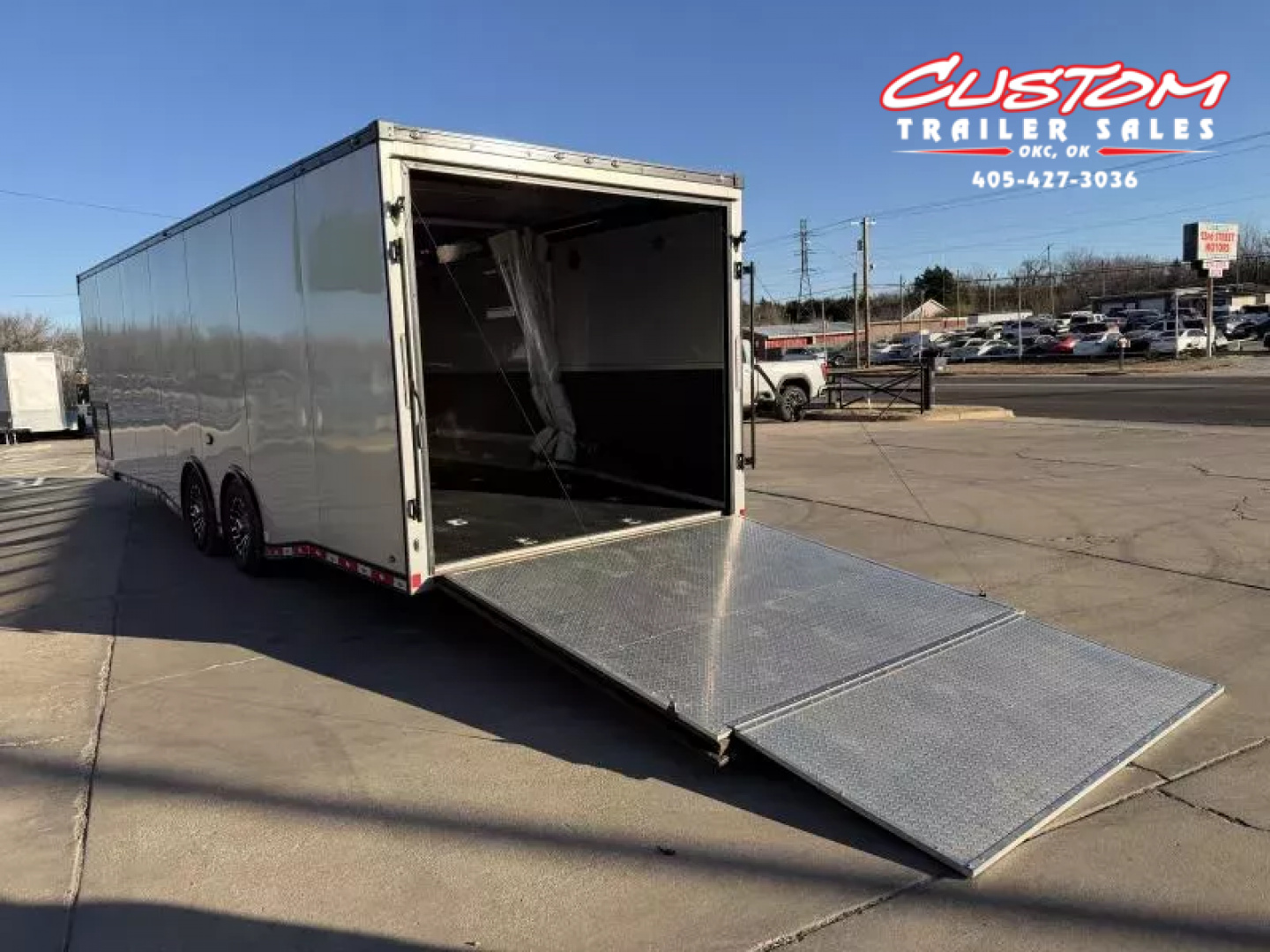 Used #037345 USED 2020 FOREST RIVER TA4 8.5 X 28 TANDEM AXLE ENCLOSED RACE TRAILER
