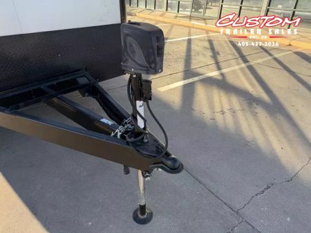 Used #037345 USED 2020 FOREST RIVER TA4 8.5 X 28 TANDEM AXLE ENCLOSED RACE TRAILER