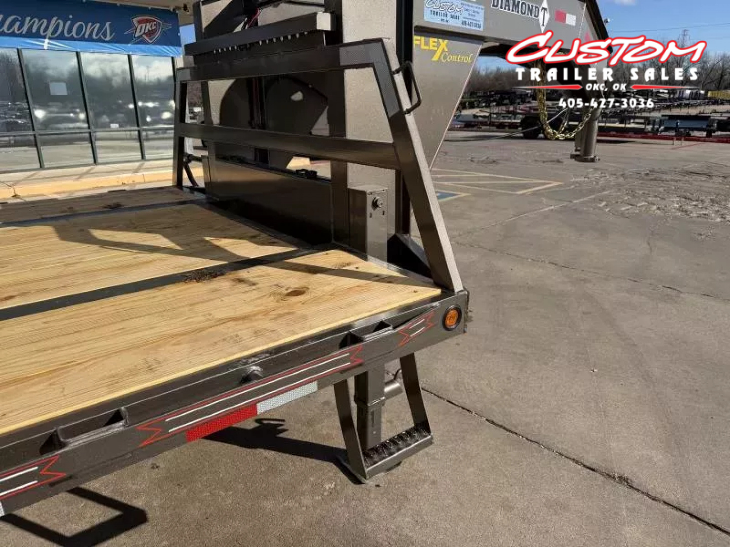 New #037525 2026 DIAMOND T DTF 32 X 102 DUAL TANDEM 20K GOOSENECK W/ MAXX RAMPS