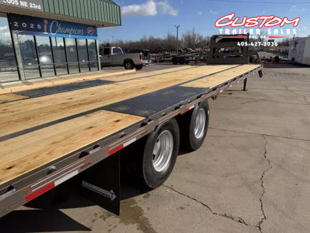 New #037525 2026 DIAMOND T DTF 32 X 102 DUAL TANDEM 20K GOOSENECK W/ MAXX RAMPS