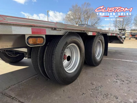 New #037525 2026 DIAMOND T DTF 32 X 102 DUAL TANDEM 20K GOOSENECK W/ MAXX RAMPS