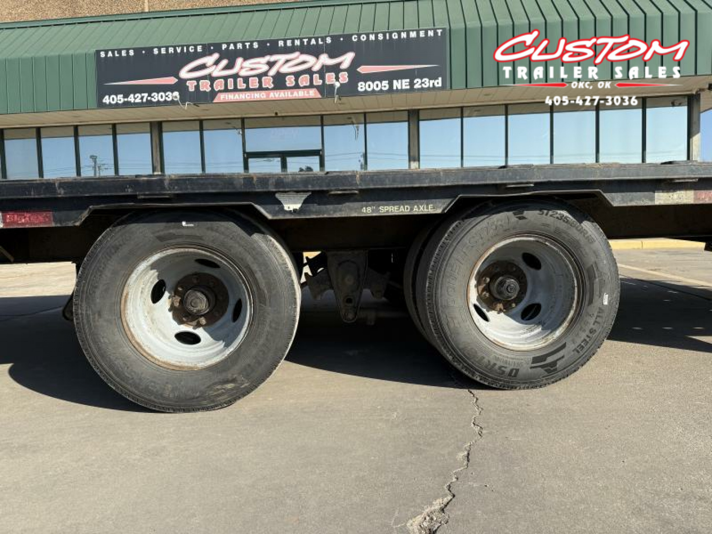 Used #044143 USED 2017 BIG TEX 35 X 102 DUAL TANDEM FLATBED 20K GOOSENECK W/ MAX RAMPS