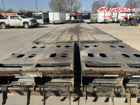 Used #044143 USED 2017 BIG TEX 35 X 102 DUAL TANDEM FLATBED 20K GOOSENECK W/ MAX RAMPS