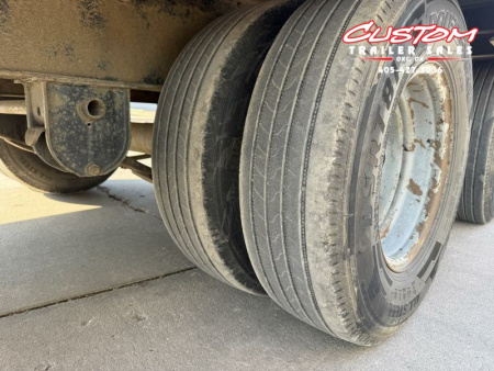 Used #044143 USED 2017 BIG TEX 35 X 102 DUAL TANDEM FLATBED 20K GOOSENECK W/ MAX RAMPS