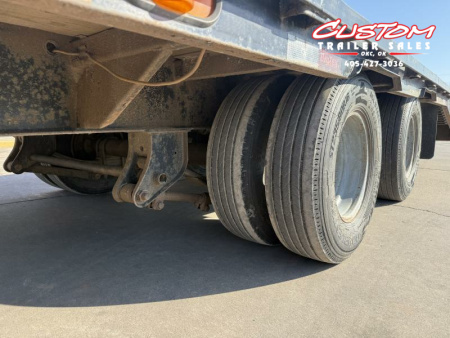 Used #044143 USED 2017 BIG TEX 35 X 102 DUAL TANDEM FLATBED 20K GOOSENECK W/ MAX RAMPS