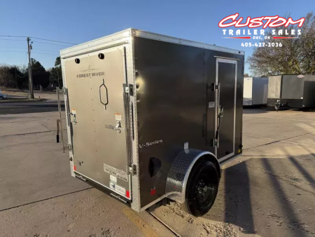 New #055223 2026 FOREST RIVER SA 5 X 8 SINGLE AXLE 3K ENCLOSED W/ REAR RAMP DOOR