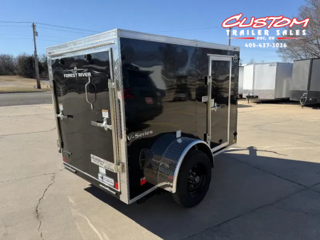 New #055399 2026 FOREST RIVER SA 5 X 8 SINGLE AXLE 3K ENCLOSED W/ REAR RAMP DOOR