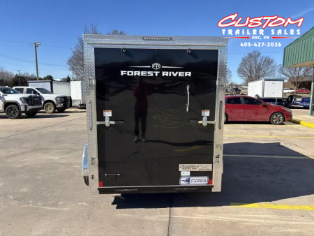 New #055479 2026 FOREST RIVER SA 6 X 10 SINGLE AXLE 3K ENCLOSED W/ REAR RAMP DOOR