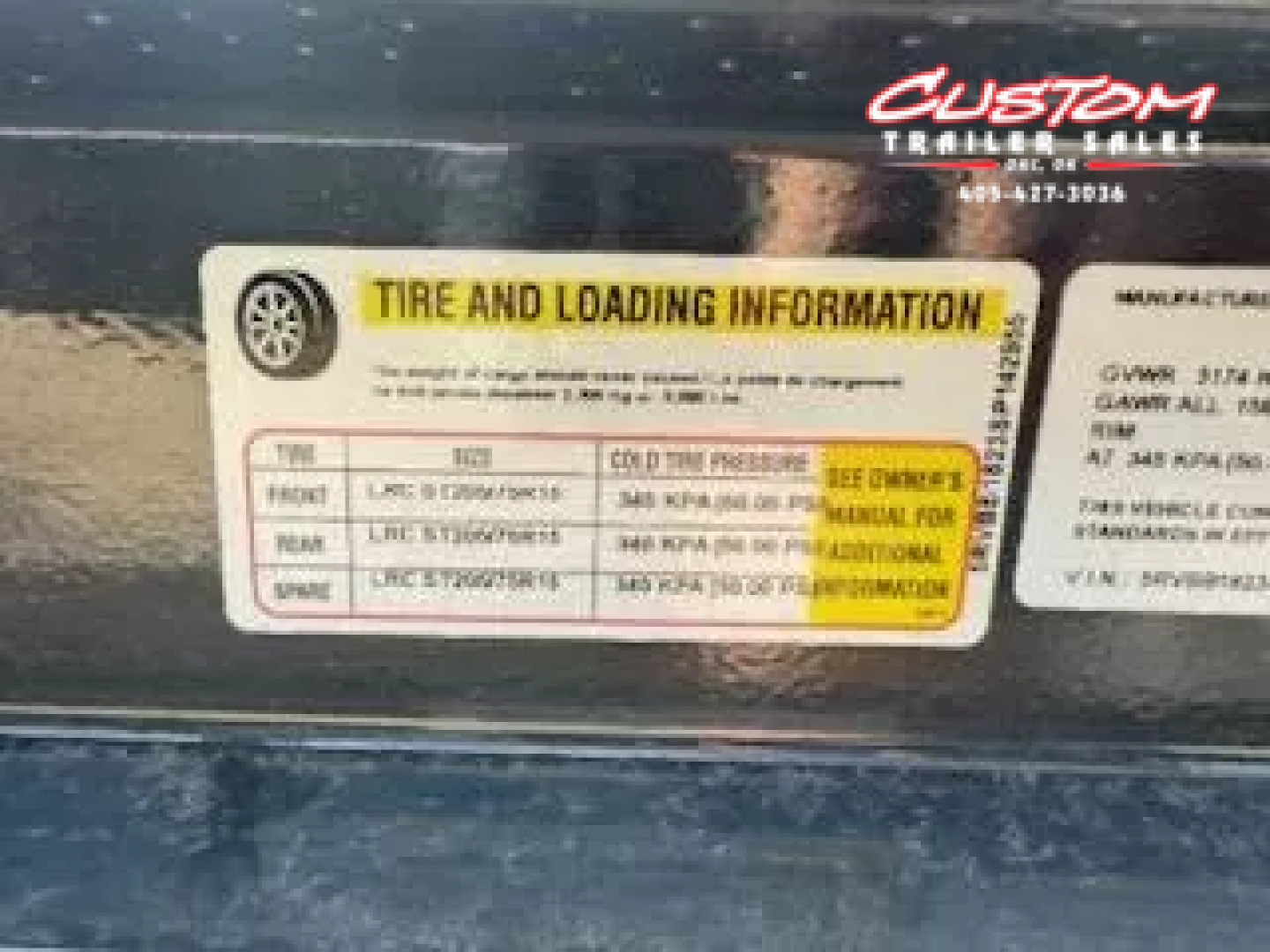 New #142955 2025 LAMAR UC 18 X 83 TANDEM AXLE PIPE TOP 7K UTILITY W/ 2' DOVE & SLIDE IN RAMPS