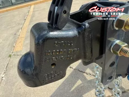 New #142955 2025 LAMAR UC 18 X 83 TANDEM AXLE PIPE TOP 7K UTILITY W/ 2' DOVE & SLIDE IN RAMPS