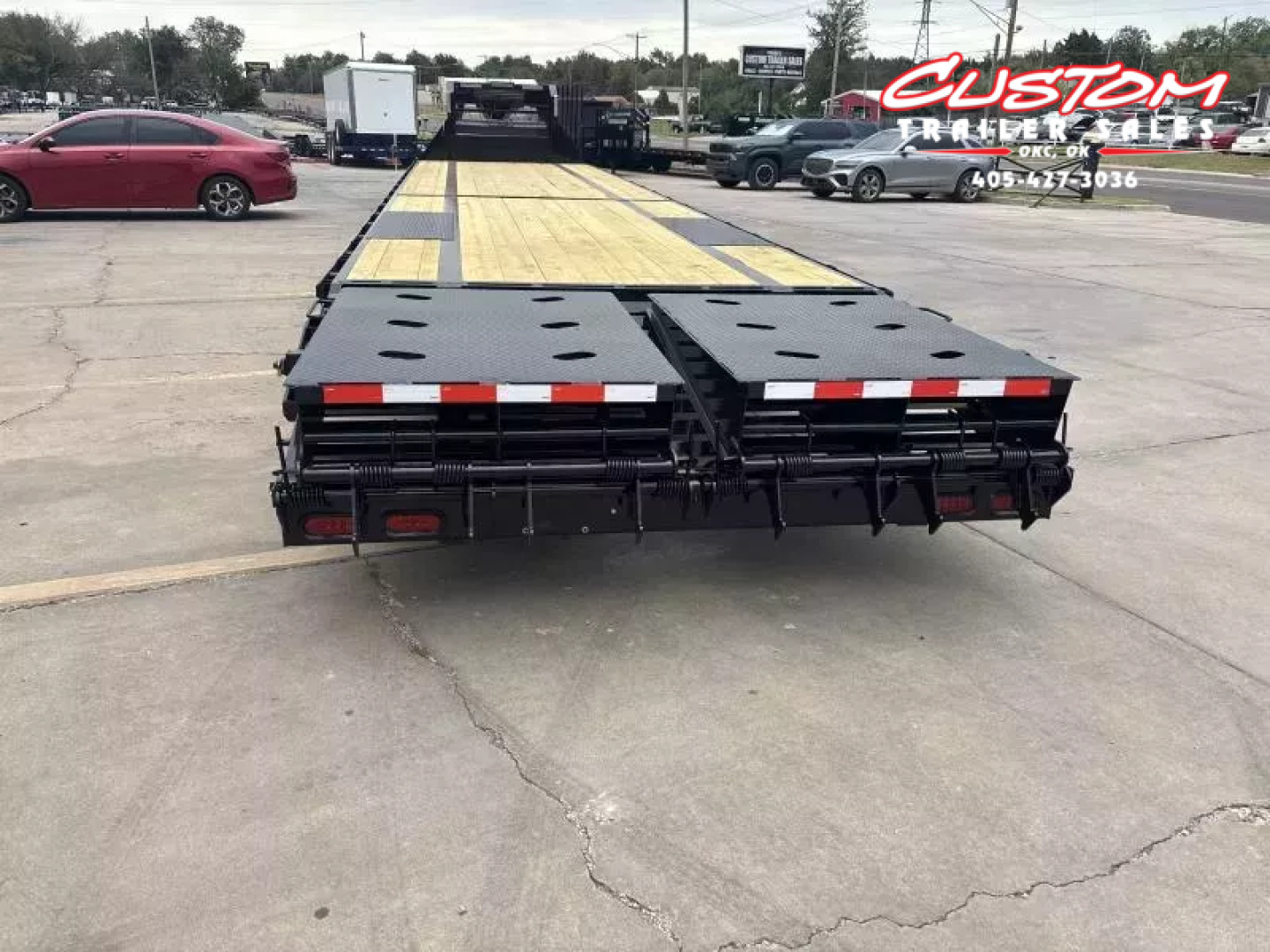 New #144894 2026 MP CUSTOMS 40 X 102 TANDEM AXLE 14K FLATBED GOOSENECK W/ MAXX RAMPS
