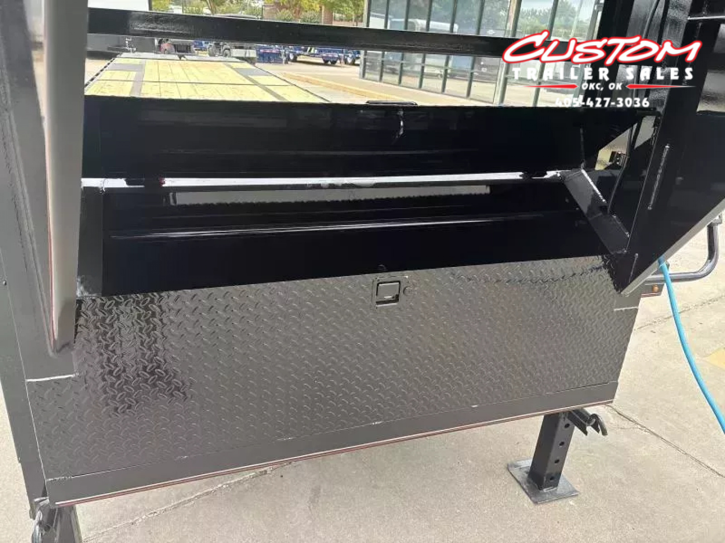 New #144894 2026 MP CUSTOMS 40 X 102 TANDEM AXLE 14K FLATBED GOOSENECK W/ MAXX RAMPS