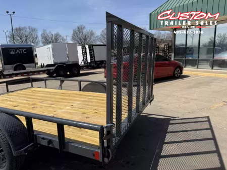 New #145921 2026 LAMAR  UC 12 X 83 SINGLE AXLE PIPE TOP 3K UTILITY TRAILER W/ REAR RAMP GATE