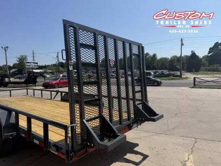 New #146637 2026 LAMAR U5 20 X 83 TANDEM AXLE PIPE TOP 10K UTILITY W/ REAR RAMP GATE