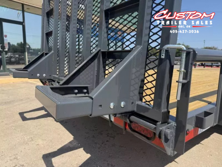 New #146709 2026 LAMAR U5 20 X 83 TANDEM AXLE PIPE TOP 10K UTILITY W/ REAR RAMP GATE