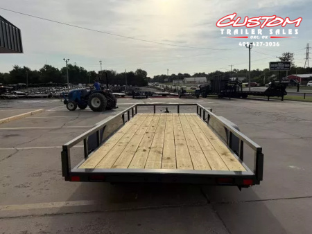 New #147141 2026 LAMAR UC 16 X 77 TANDEM AXLE 7K SQUARE TUBE TOP UTILITY W/ SLIDE IN RAMPS