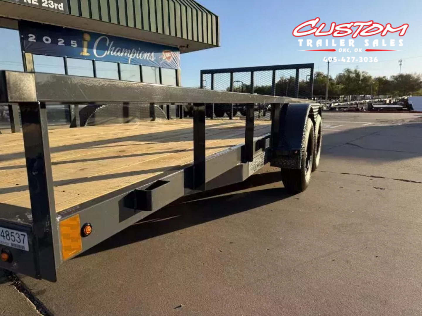 New #148151 2026 LAMAR UC 16 X 83 TANDEM AXLE SQUARE TUBE TOP 7K UTILITY W/ 2' DOVE & RAMP GATE