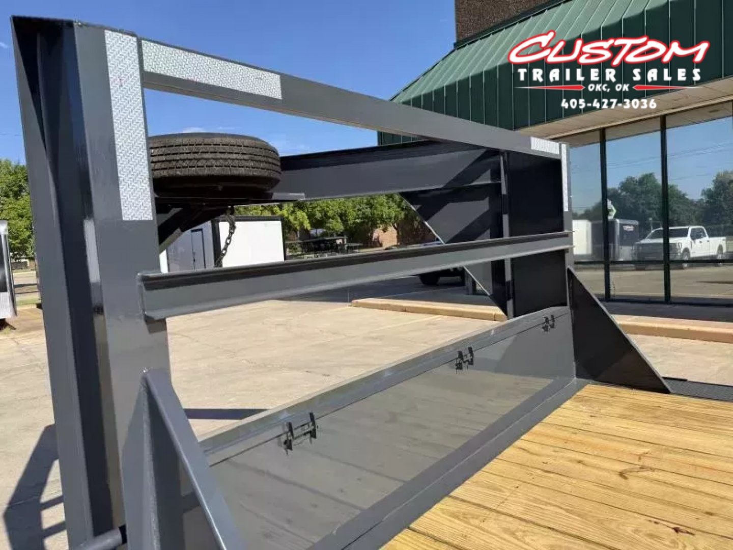 New #150986 2026 LAMAR H8 28 X 102  TANDEM AXLE 14K EQUIPMENT GOOSENECK W/ SLIDE IN RAMPS