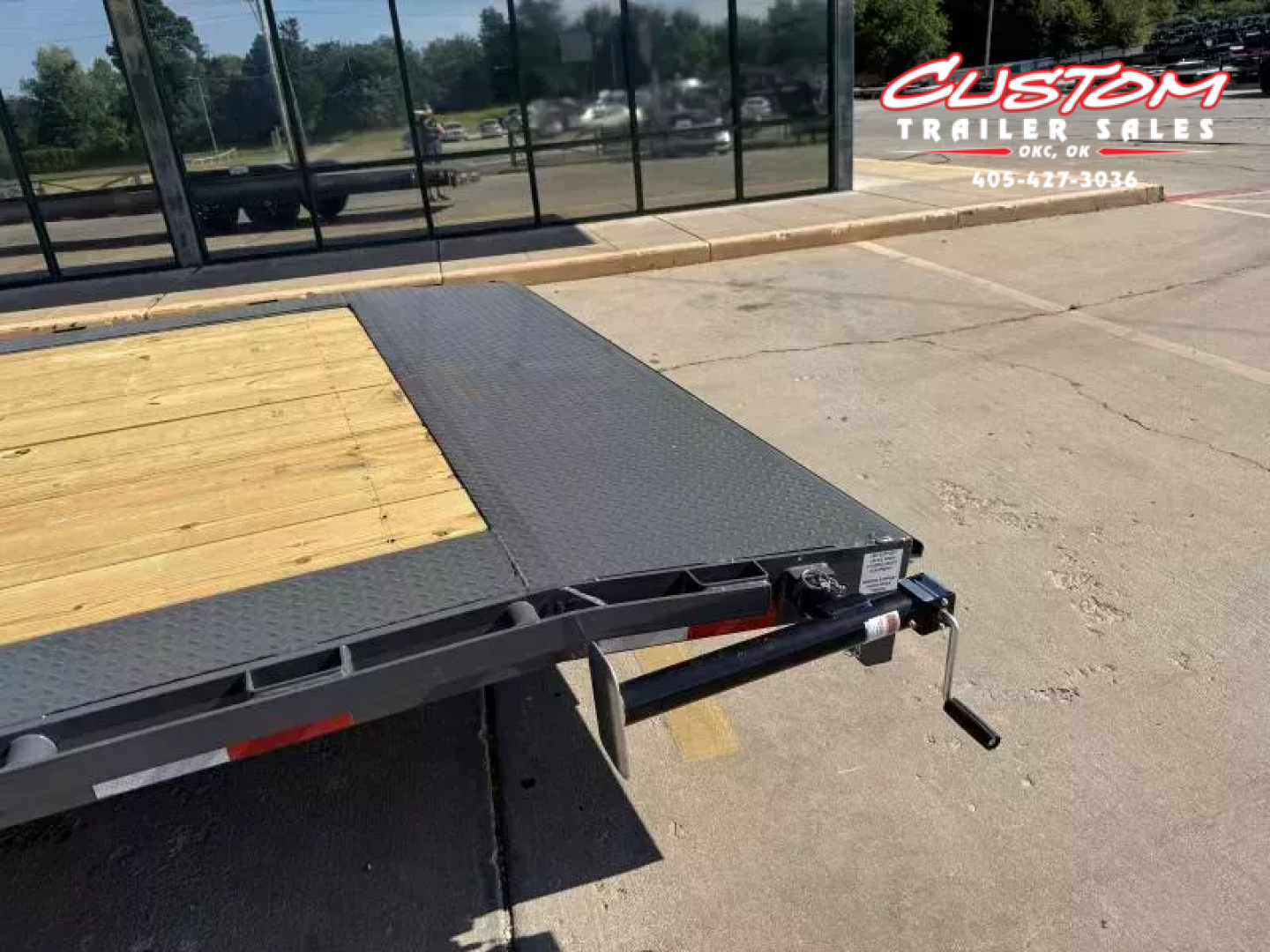 New #150986 2026 LAMAR H8 28 X 102  TANDEM AXLE 14K EQUIPMENT GOOSENECK W/ SLIDE IN RAMPS